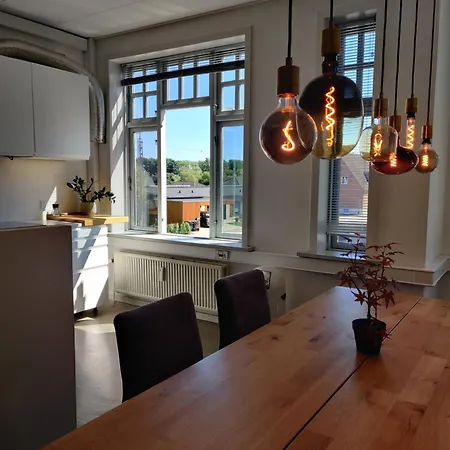 Dronninglund Appartements Апартаменты *