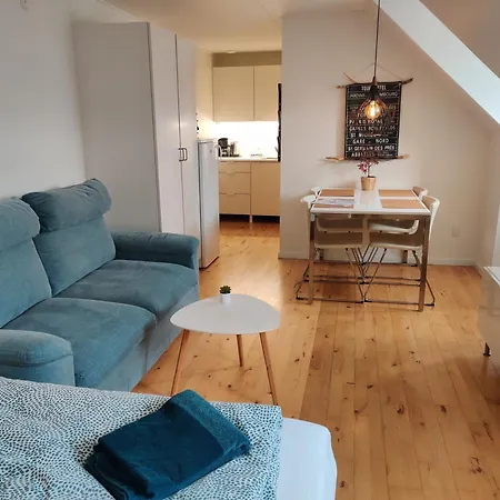 Dronninglund Appartements Апартаменты *